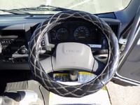 いすゞフォワードアルミバン中型（4t）[写真14]