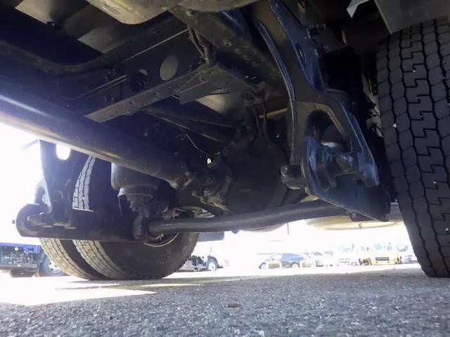 いすゞフォワードアルミバン中型（4t）[写真20]