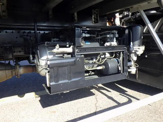 いすゞフォワードアルミバン中型（4t）[写真35]