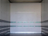 いすゞフォワードアルミバン中型（4t）[写真09]