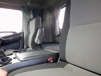 日野レンジャー平ボディ中型（4t）[写真11]