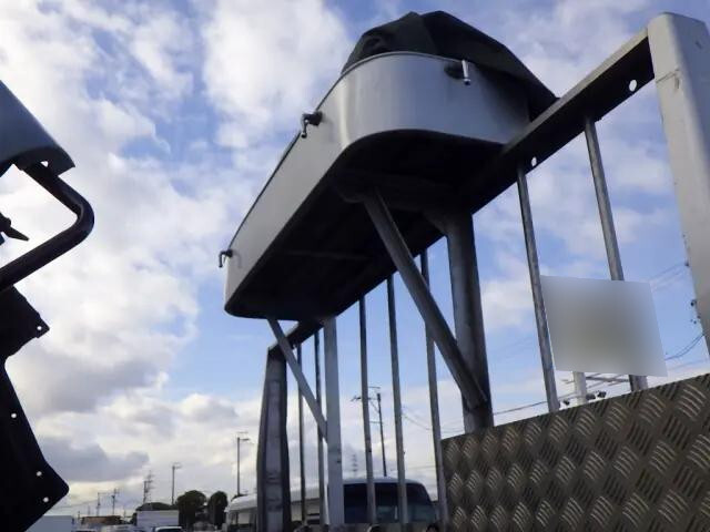 日野レンジャー平ボディ中型（4t）[写真28]