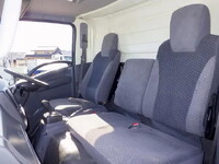 いすゞエルフ冷凍車（冷蔵車）小型（2t・3t）[写真11]