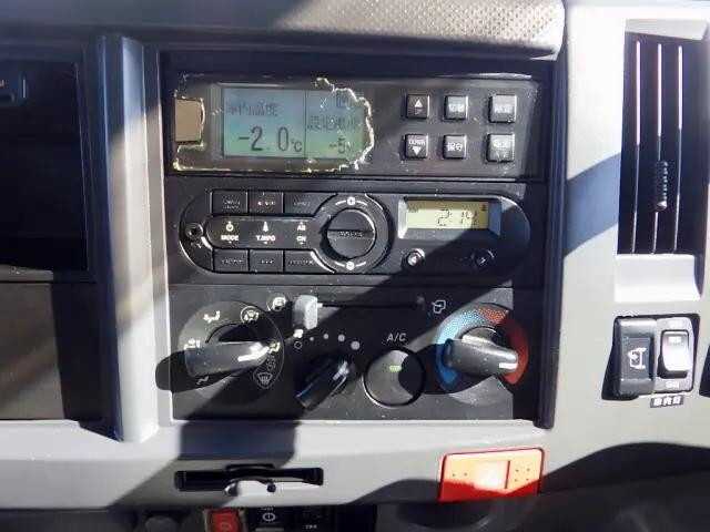 いすゞエルフ冷凍車（冷蔵車）小型（2t・3t）[写真16]