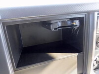 いすゞエルフ冷凍車（冷蔵車）小型（2t・3t）[写真18]