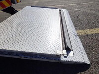 いすゞエルフ冷凍車（冷蔵車）小型（2t・3t）[写真34]