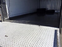 いすゞエルフ冷凍車（冷蔵車）小型（2t・3t）[写真35]