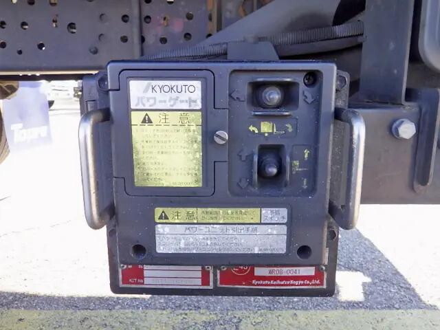 いすゞエルフ冷凍車（冷蔵車）小型（2t・3t）[写真37]