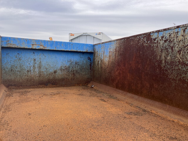 日野デュトロコンテナ専用車小型（2t・3t）[写真16]