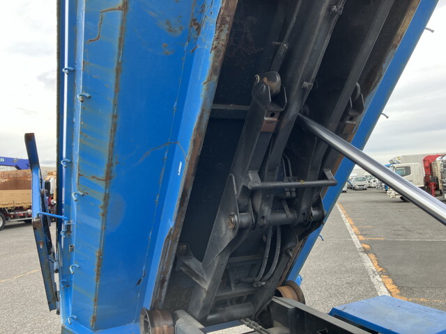 日野デュトロコンテナ専用車小型（2t・3t）[写真22]