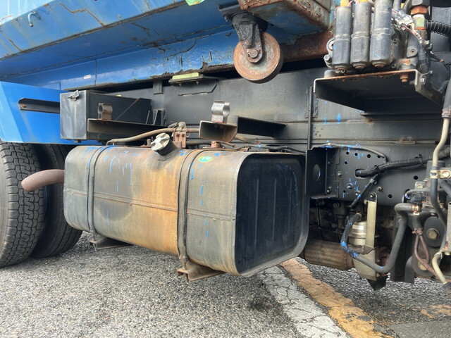 日野デュトロコンテナ専用車小型（2t・3t）[写真25]