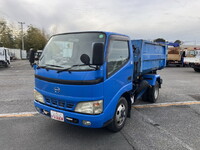 日野デュトロコンテナ専用車小型（2t・3t）[写真04]