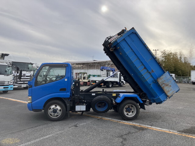 日野デュトロコンテナ専用車小型（2t・3t）[写真07]