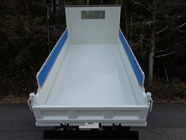 三菱ふそうキャンターダンプ小型（2t・3t）[写真11]