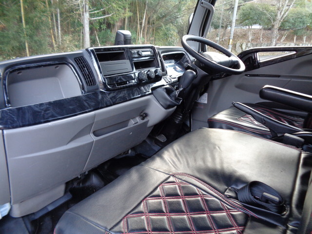 三菱ふそうキャンターダンプ小型（2t・3t）[写真18]