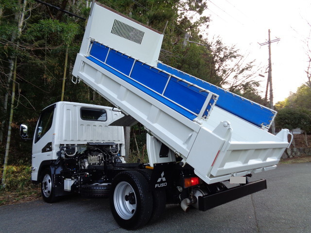 三菱ふそうキャンターダンプ小型（2t・3t）[写真02]