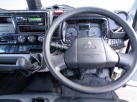 三菱ふそうキャンターダンプ小型（2t・3t）[写真22]