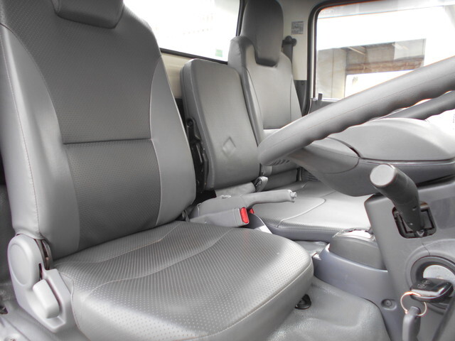 いすゞエルフダンプ小型（2t・3t）[写真27]