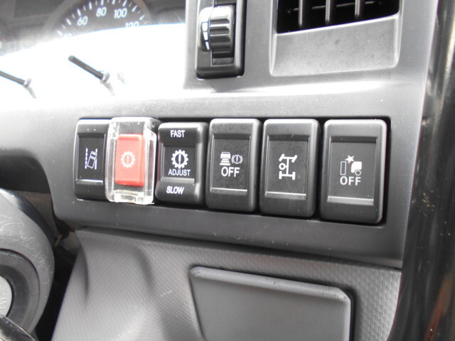 いすゞエルフダンプ小型（2t・3t）[写真38]