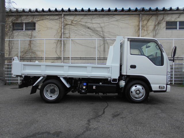 いすゞエルフダンプ小型（2t・3t）[写真08]
