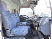 いすゞエルフ冷凍車（冷蔵車）小型（2t・3t）[写真21]