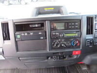 いすゞエルフ冷凍車（冷蔵車）小型（2t・3t）[写真24]