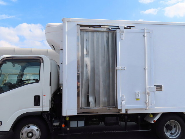 いすゞエルフ冷凍車（冷蔵車）小型（2t・3t）[写真29]
