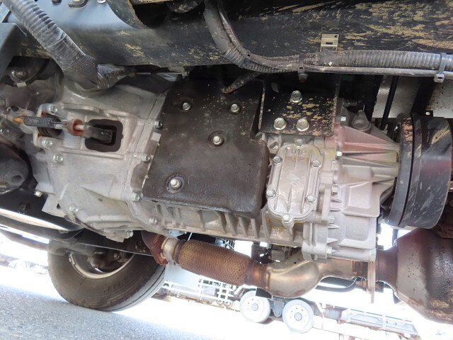 いすゞエルフ冷凍車（冷蔵車）小型（2t・3t）[写真08]