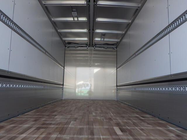 三菱ふそうファイターアルミウイング中型（4t）[写真10]