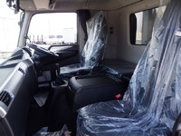 三菱ふそうファイターアルミウイング中型（4t）[写真14]