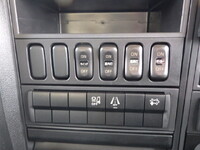 三菱ふそうファイターアルミウイング中型（4t）[写真18]