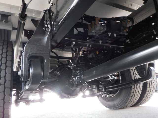 三菱ふそうファイターアルミウイング中型（4t）[写真23]