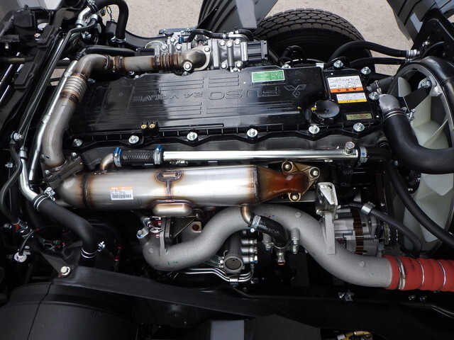 三菱ふそうファイターアルミウイング中型（4t）[写真28]