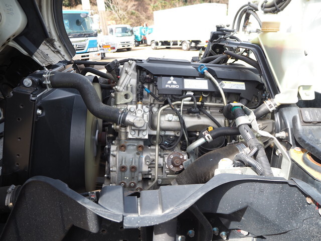 三菱ふそうキャンターセルフローダー小型（2t・3t）[写真32]