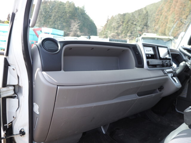 三菱ふそうキャンターセルフローダー小型（2t・3t）[写真34]