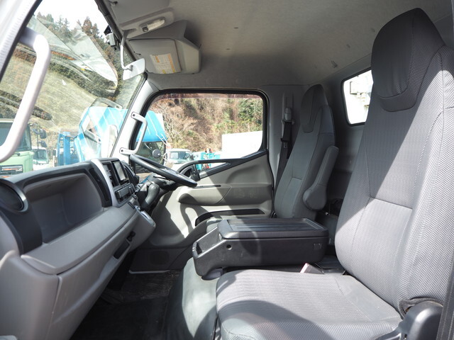 三菱ふそうキャンターセルフローダー小型（2t・3t）[写真35]