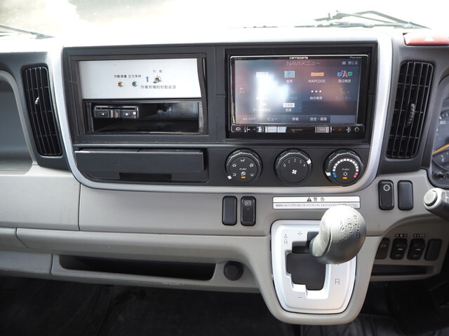 三菱ふそうキャンターセルフローダー小型（2t・3t）[写真39]