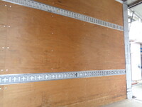 三菱ふそうキャンターアルミバン小型（2t・3t）[写真17]