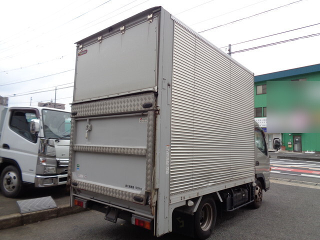 三菱ふそうキャンターアルミバン小型（2t・3t）[写真04]