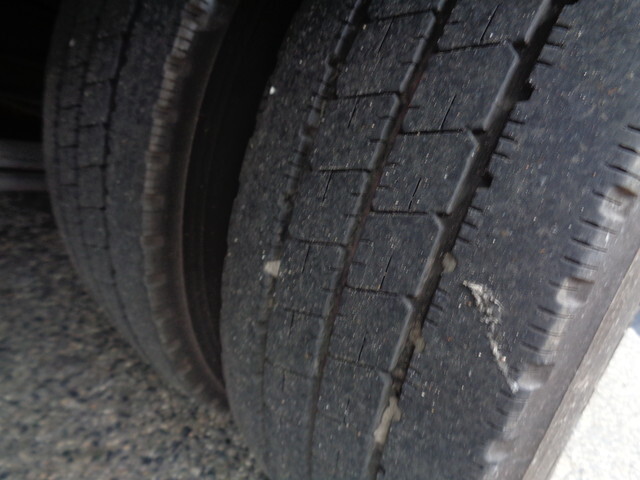 三菱ふそうキャンターアルミバン小型（2t・3t）[写真05]