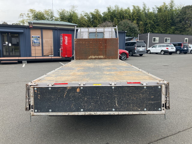 三菱ふそうキャンター平ボディ小型（2t・3t）[写真13]