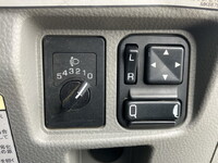 三菱ふそうキャンター平ボディ小型（2t・3t）[写真39]