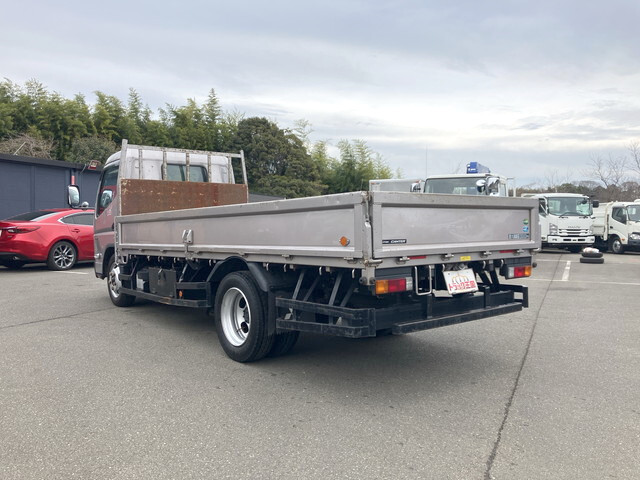 三菱ふそうキャンター平ボディ小型（2t・3t）[写真04]