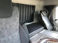 UDトラックスクオンアルミウイング大型（10t）[写真16]