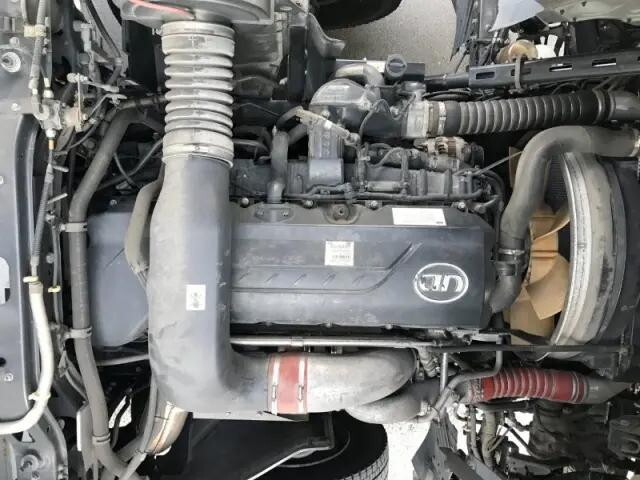 UDトラックスクオンアルミウイング大型（10t）[写真16]