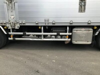 UDトラックスクオンアルミウイング大型（10t）[写真36]