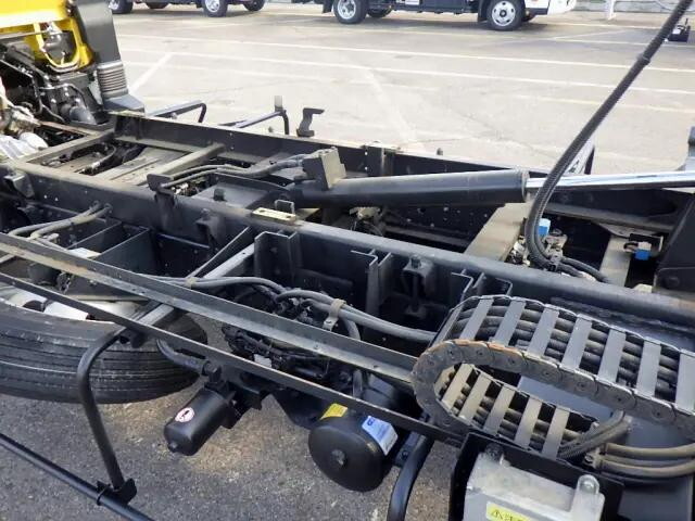 三菱ふそうキャンターセーフティローダー小型（2t・3t）[写真11]