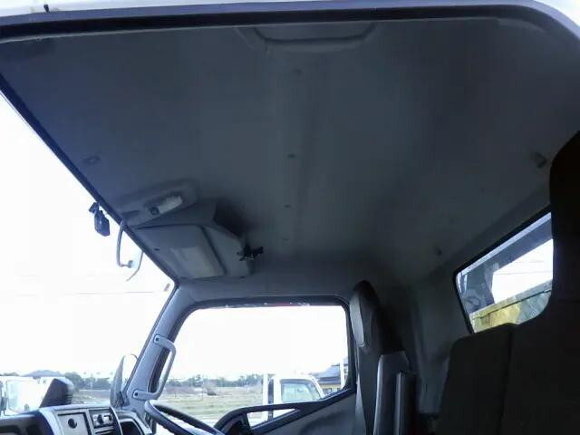 三菱ふそうキャンターセーフティローダー小型（2t・3t）[写真18]