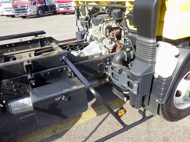 三菱ふそうキャンターセーフティローダー小型（2t・3t）[写真33]