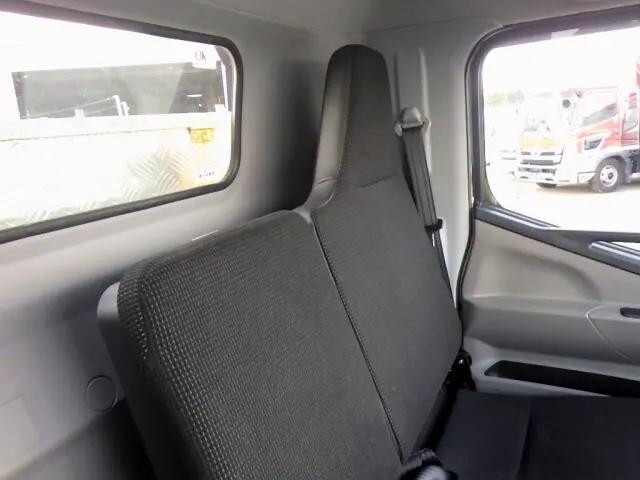 三菱ふそうキャンターセーフティローダー小型（2t・3t）[写真38]